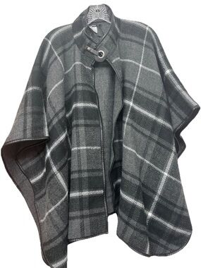 Lucky Belle Poncho Womens One Size NWT Black Gray Plaid Cape Faux Leather Trim
